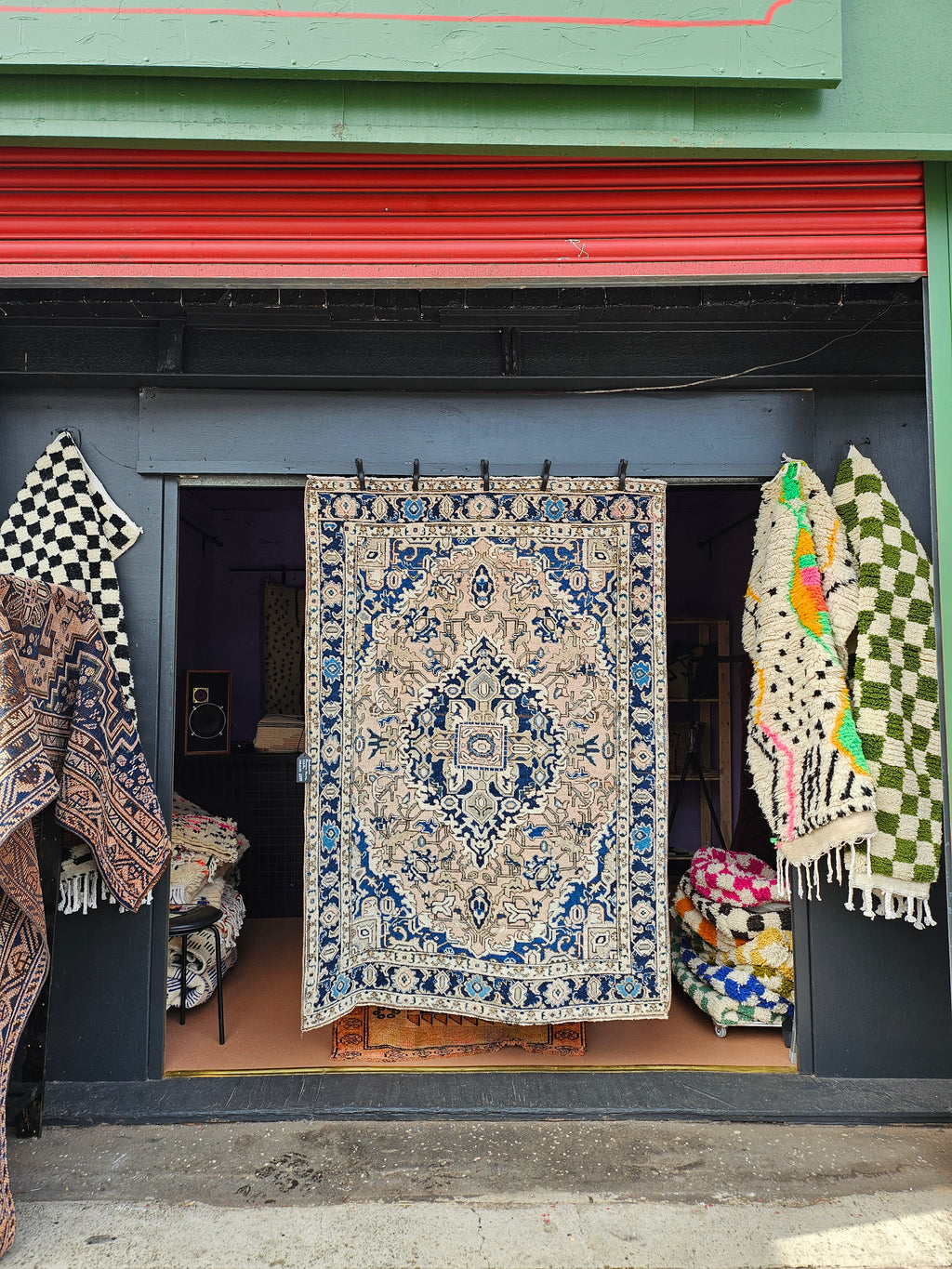 How Bizarre Rugs