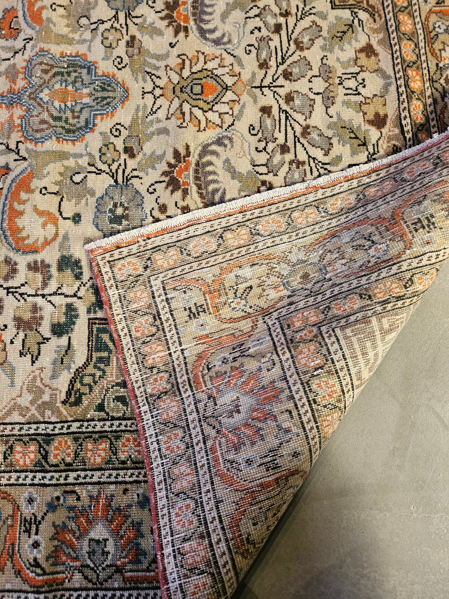 Ceyda – How Bizarre Rugs