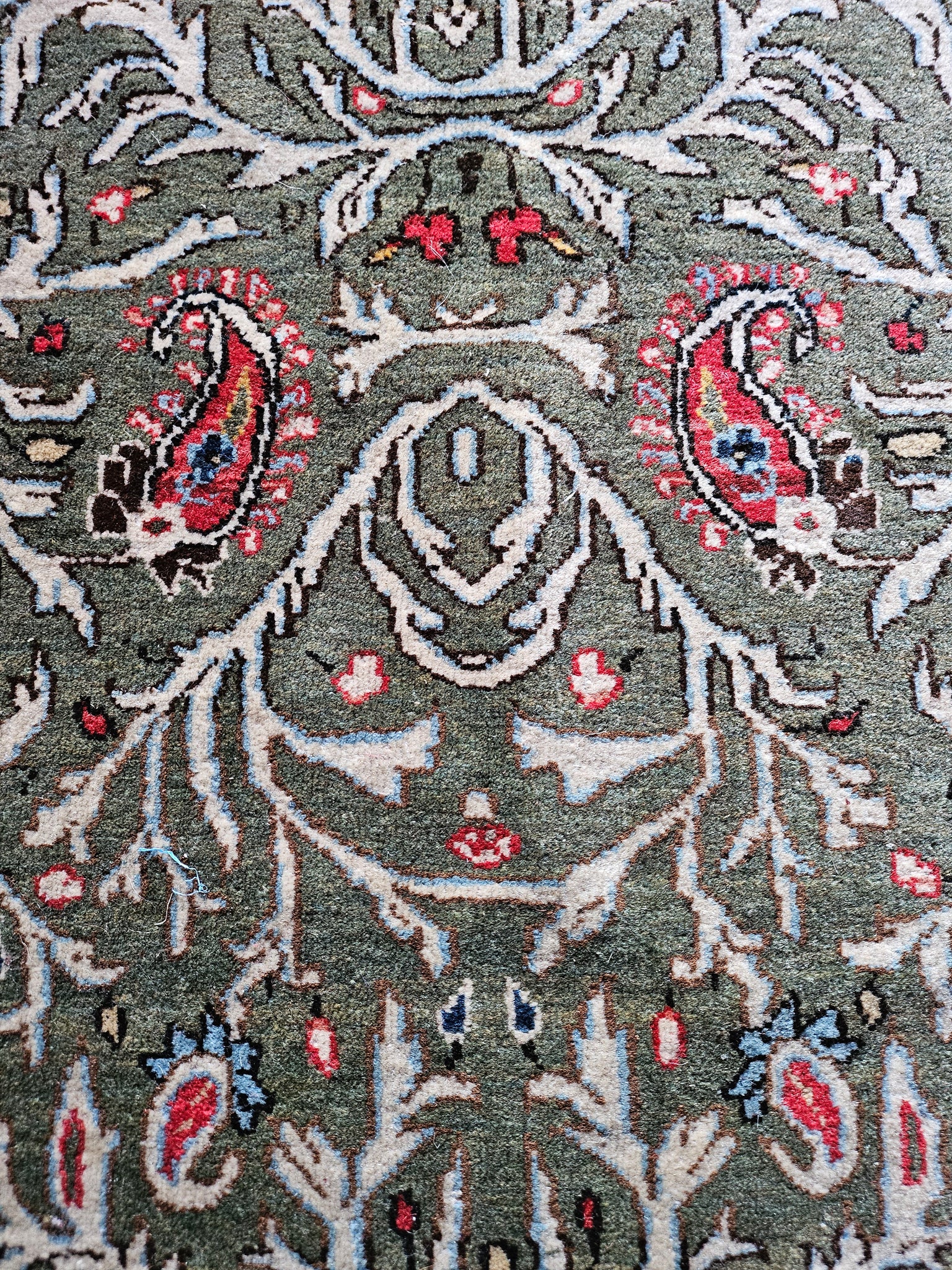 Sabzar – How Bizarre Rugs